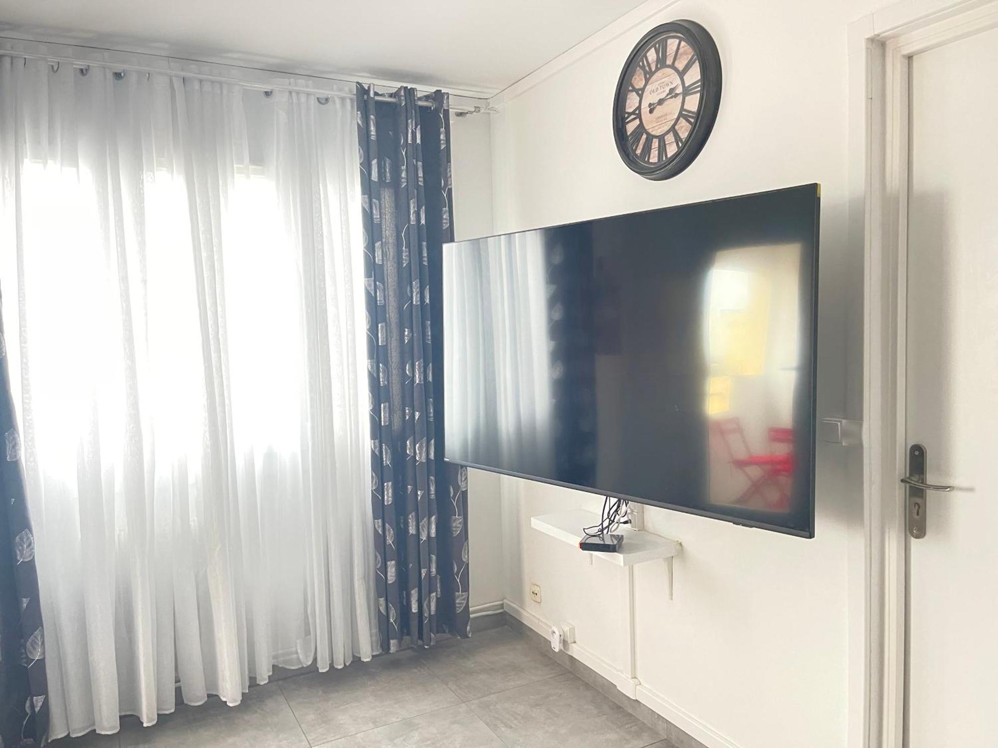 Votre Cocon Parfait A 9 Min D'Eurexpo Et 14 Min Groupama Apartment Saint-Priest  Ngoại thất bức ảnh