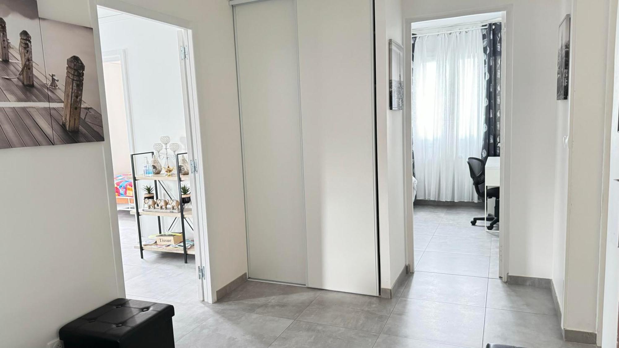 Votre Cocon Parfait A 9 Min D'Eurexpo Et 14 Min Groupama Apartment Saint-Priest  Ngoại thất bức ảnh